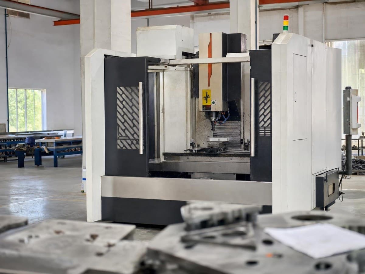 How a Rotomolding Project Runs: Five Steps from Drawing to Shipment